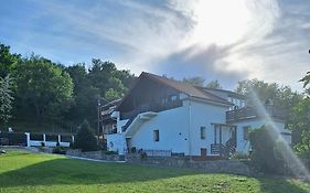 Holling Apartman