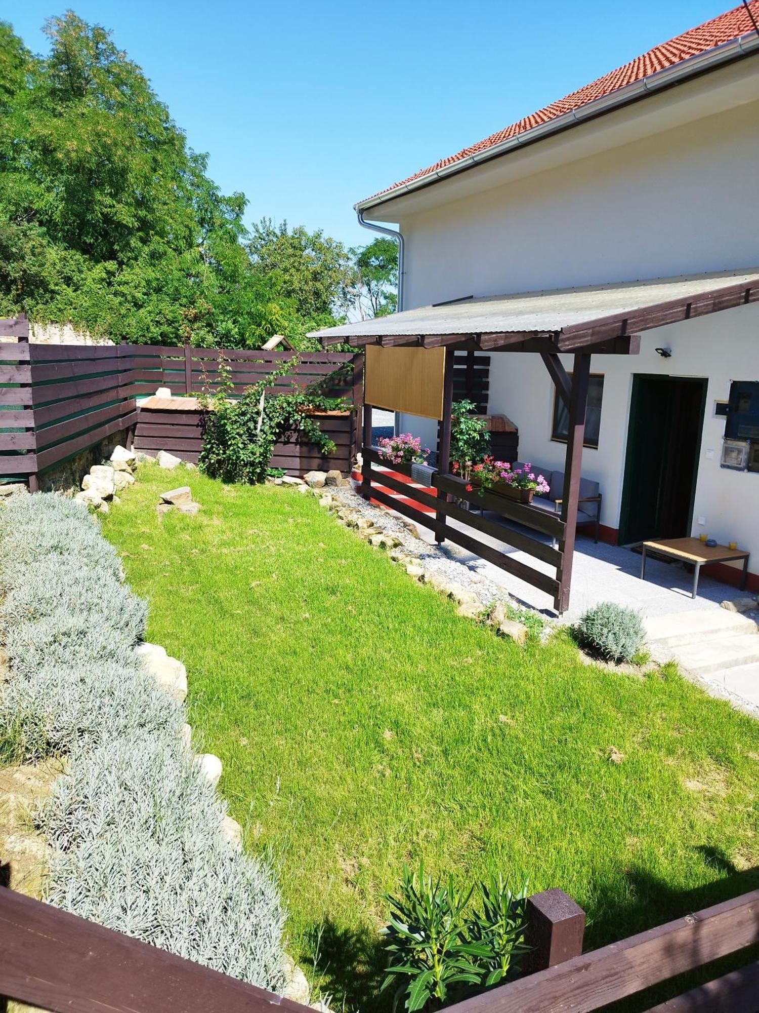 Holling Apartman Fertőboz Exterior foto
